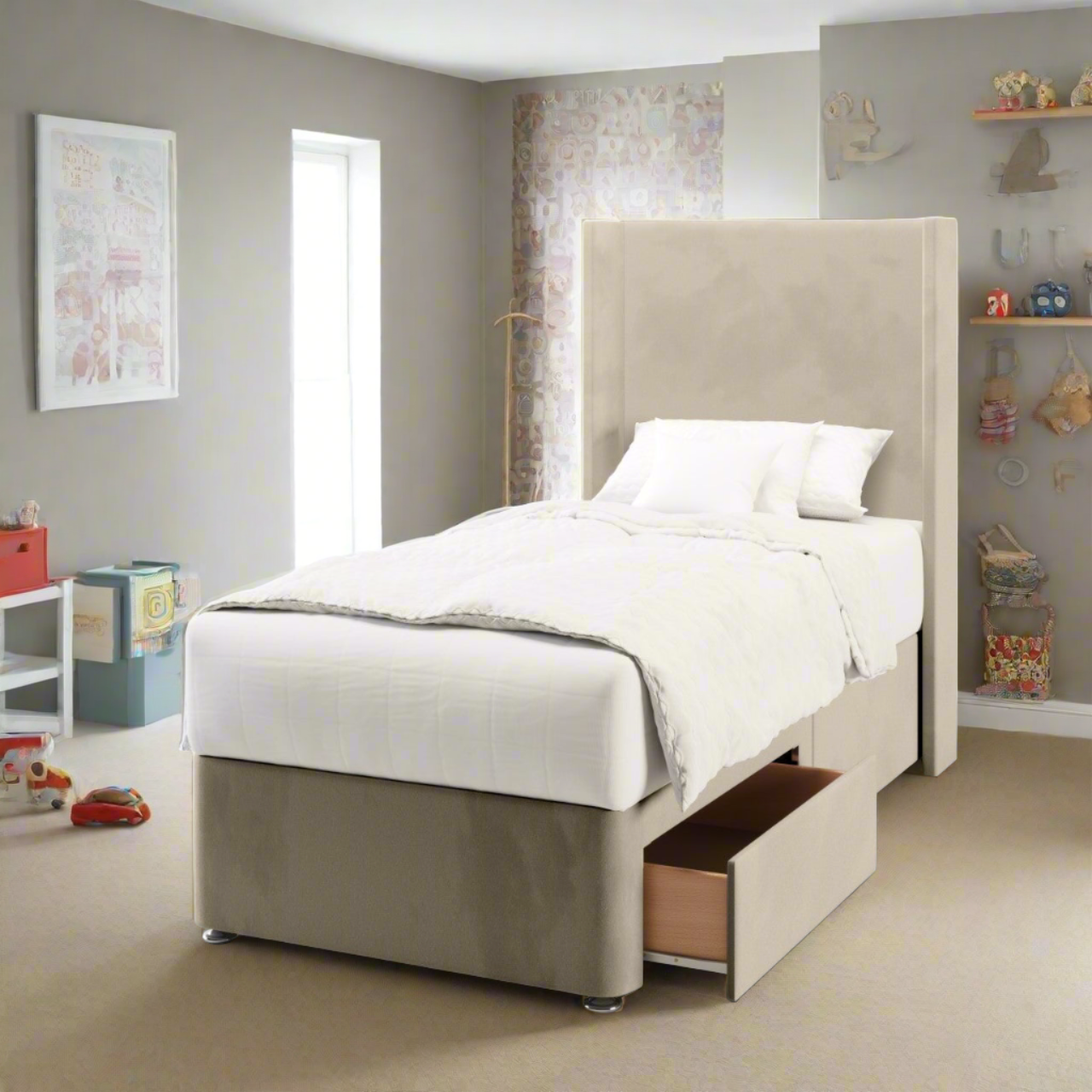 Plain Straight Wing Headboard Divan Bed