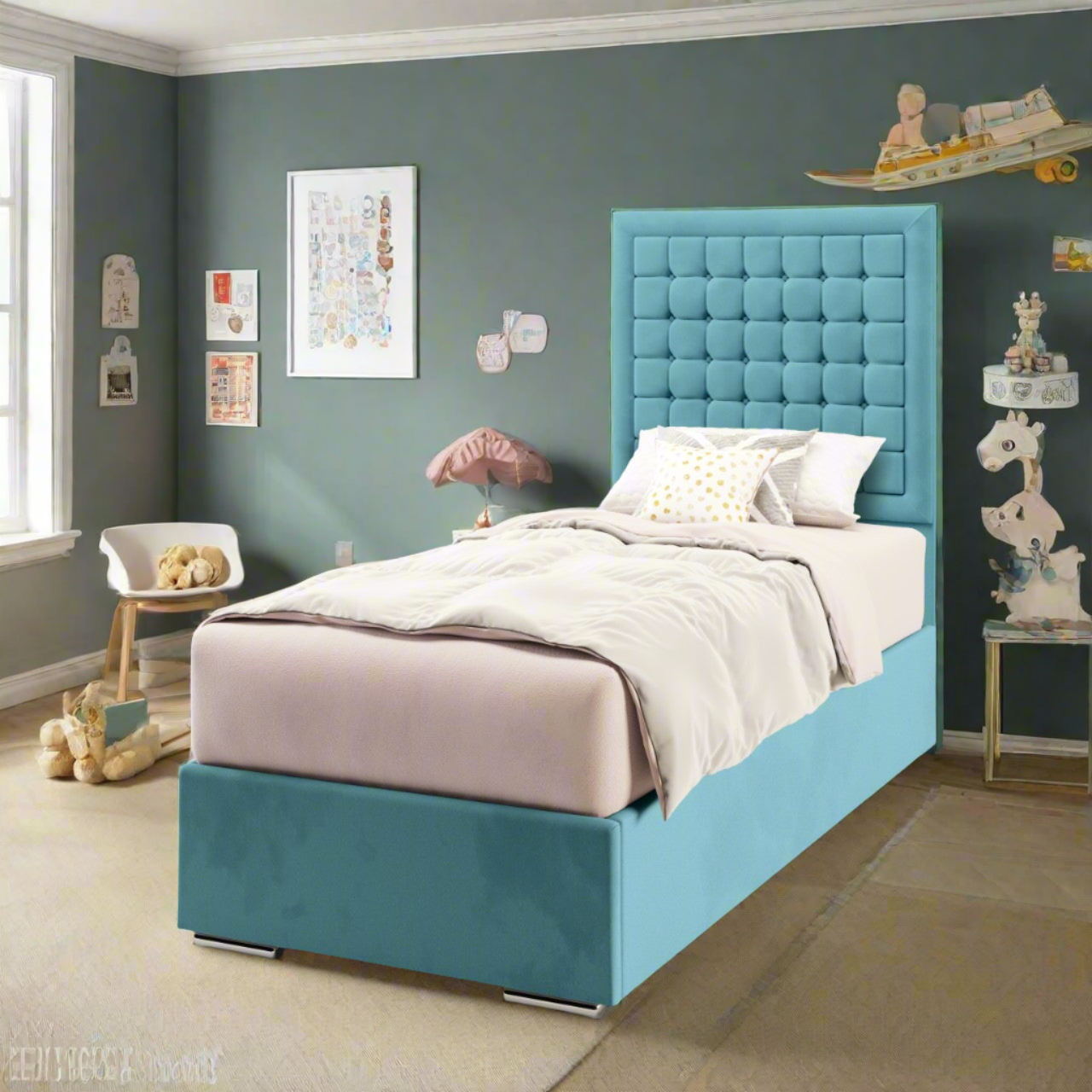 Small Cubic Border Tall Headboard Frame Bed