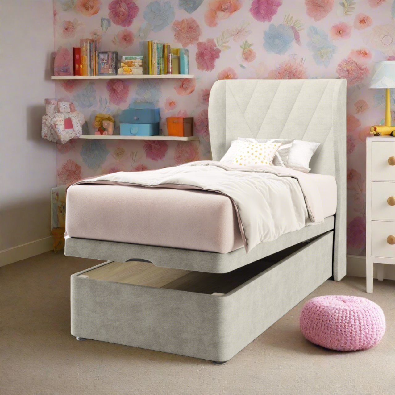 Multi Diagonal Panels Fabric Middle Curve Wing Headboard with Ottoman Storage Bed Base & Mattress